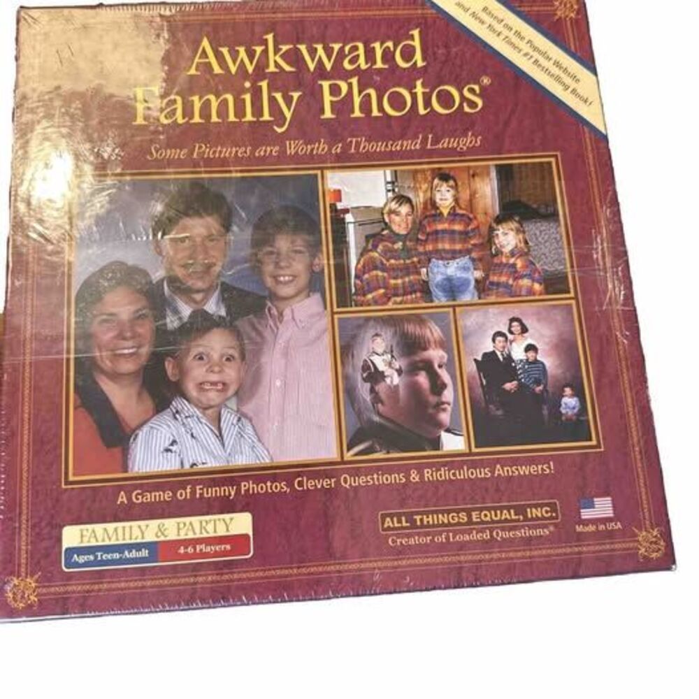 Awkward Family Photos Board Game Some Pictures are Worth 1000 Laughs Sealed! NEW